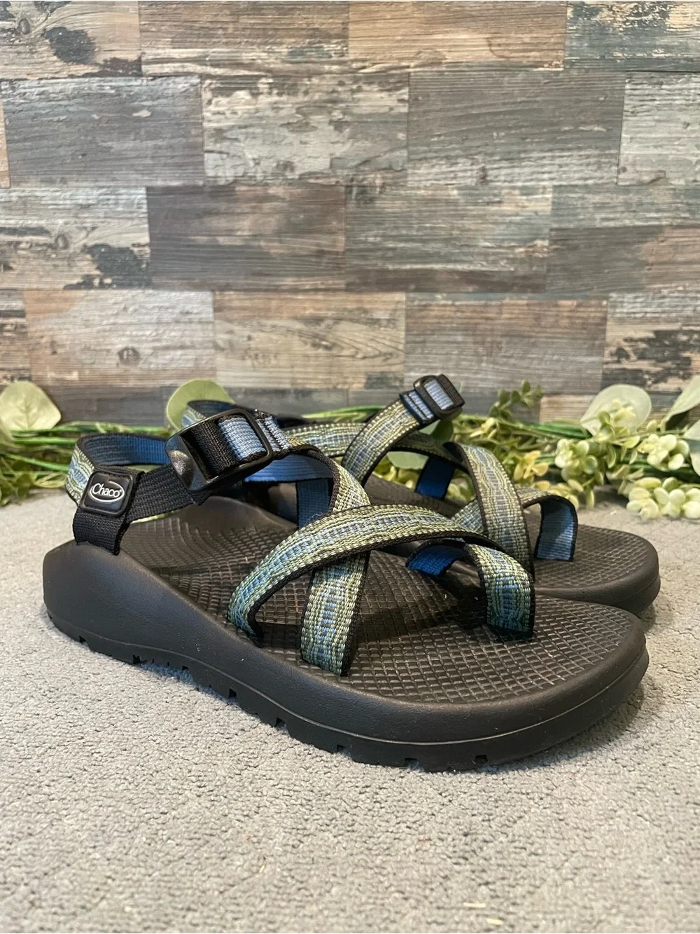 Chaco Z/2 Classic Hiking Sandals Size 8 Women's